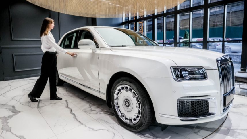 Автомобиль Aurus пройдет рестайлинг в 2026 и 2030 годах